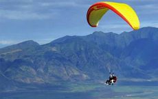 Paraglide over Maui